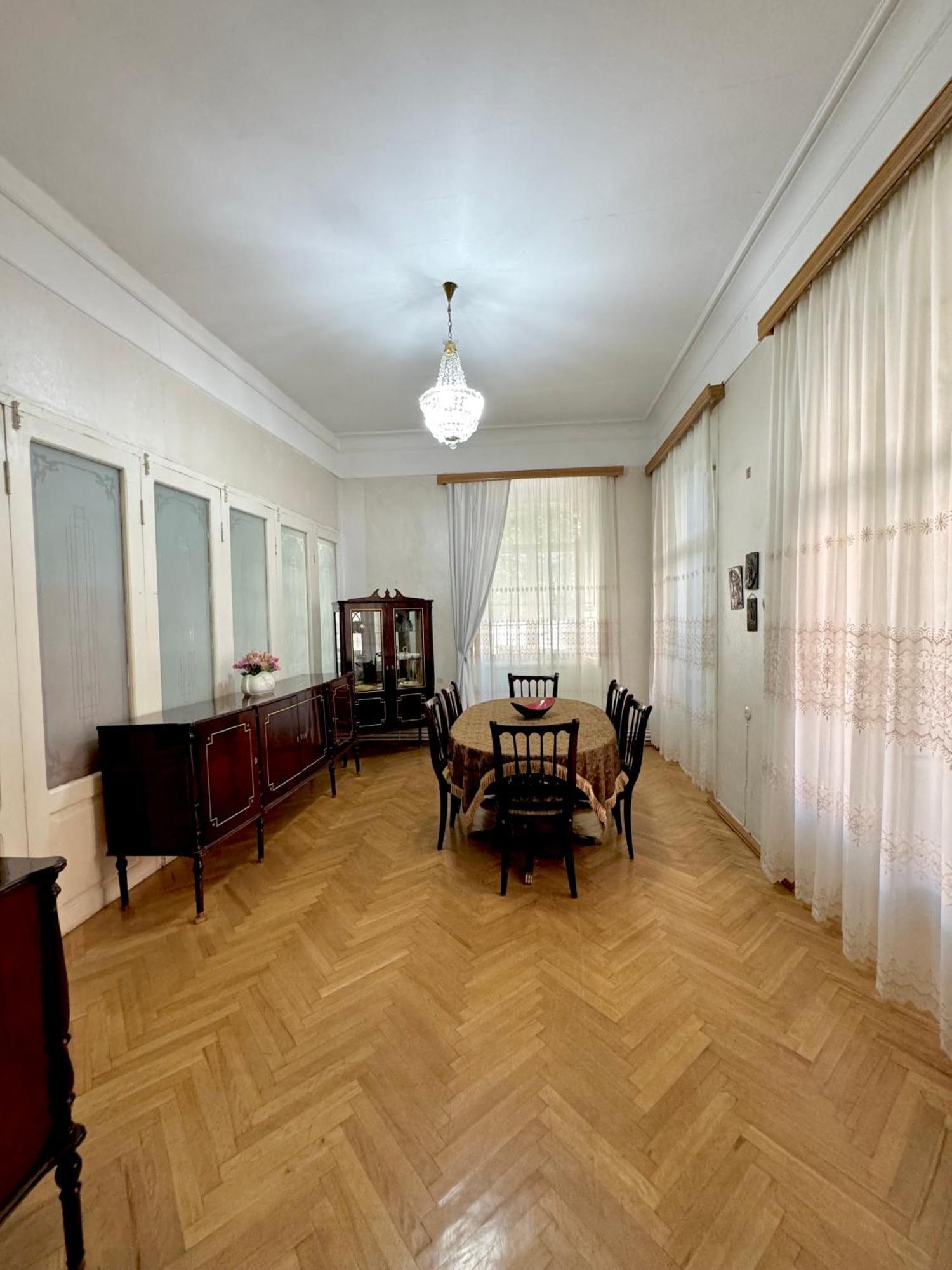 Authentic Old Tbilisi Apartment Bagian luar foto