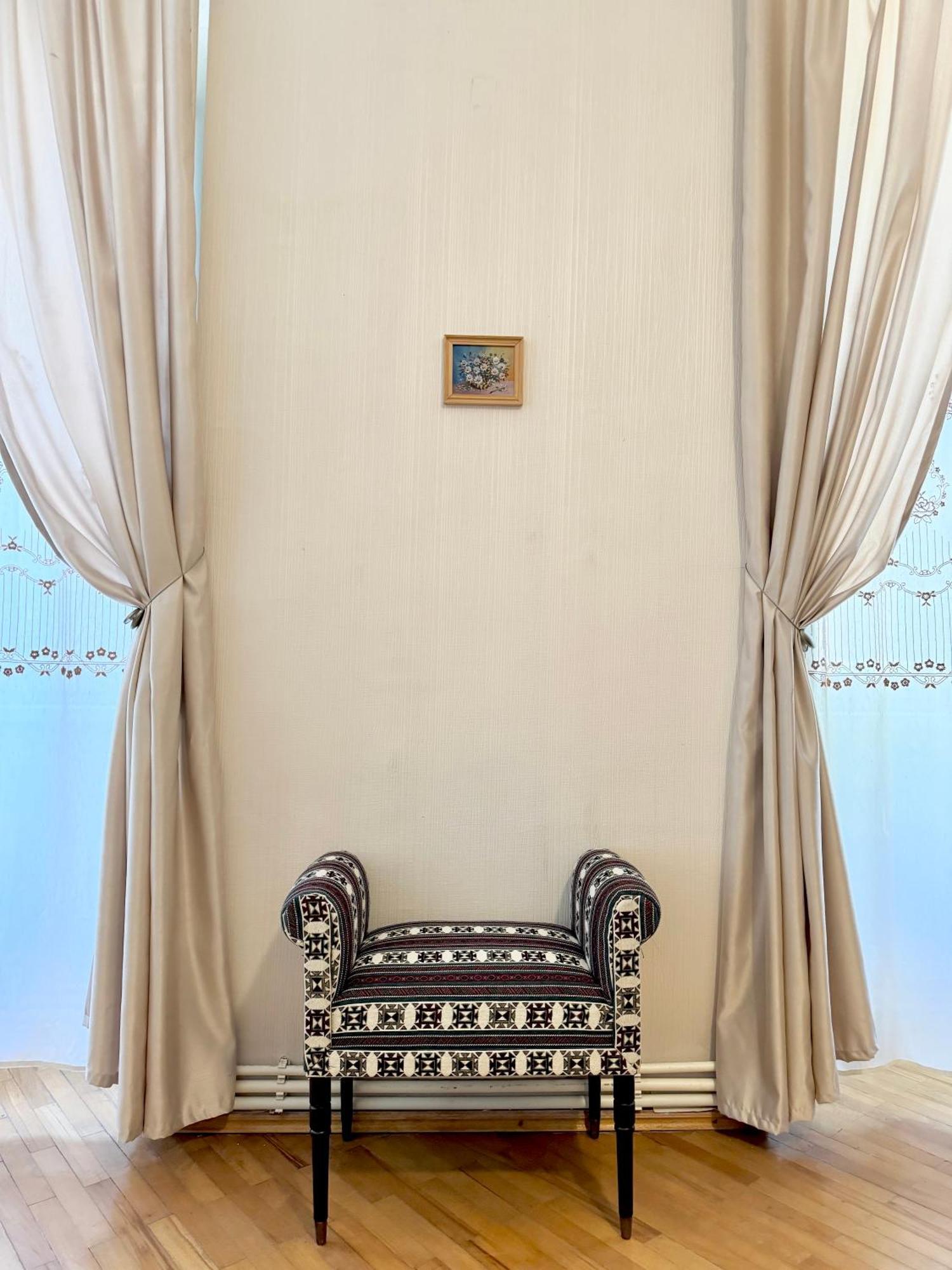 Authentic Old Tbilisi Apartment Bagian luar foto